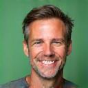 Simon Robards headshot